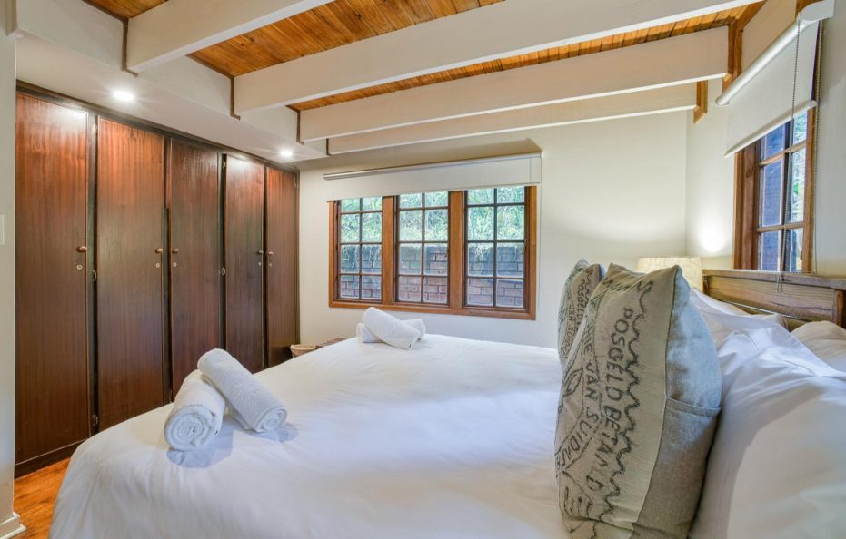 Serenity Luxury 2 Bedroom Lake View Suite