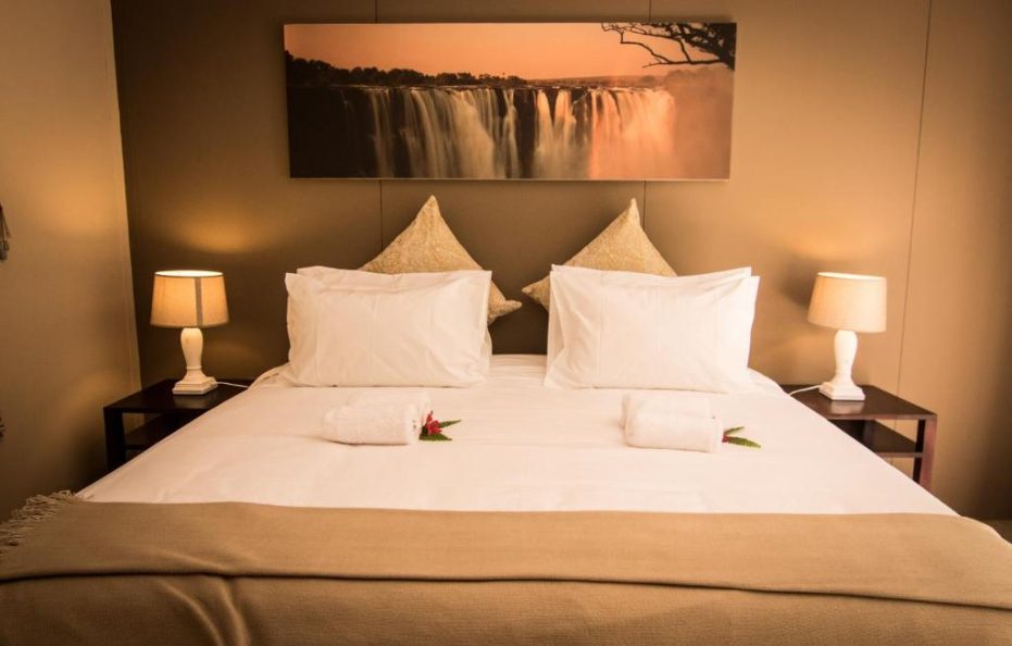 Victoria-Falls Waterfront Double Room Garden View