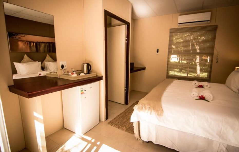 Victoria-Falls Waterfront Double Room Garden View