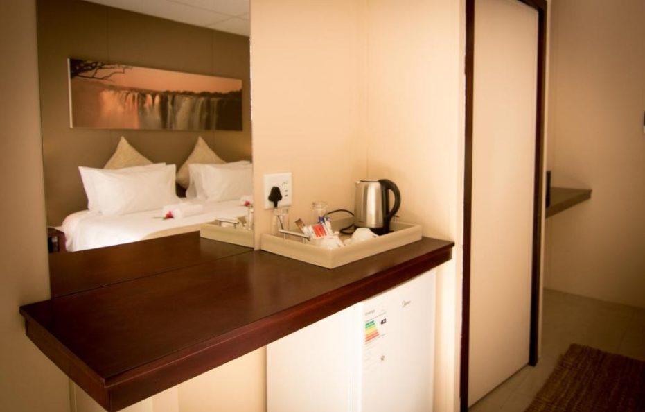 Victoria-Falls Waterfront Double Room Garden View