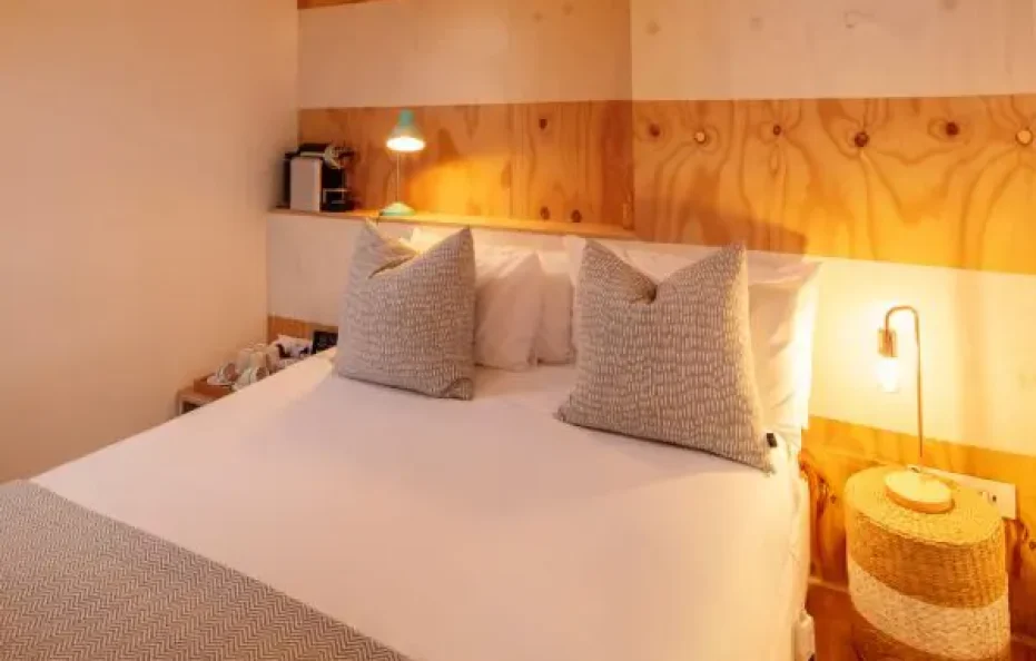 The Bungalow Cliffside Room 1