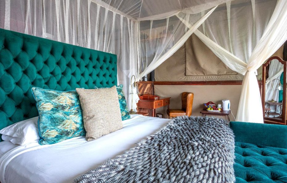 Tintswalo Siankaba Treehouse River Tent