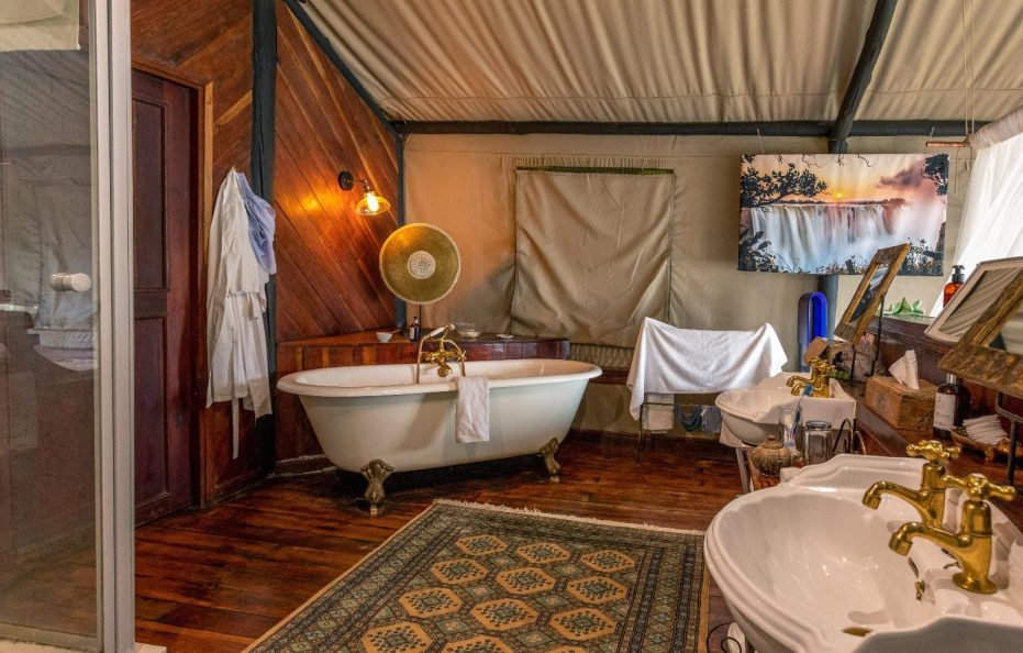 Tintswalo Siankaba Treehouse River Tent