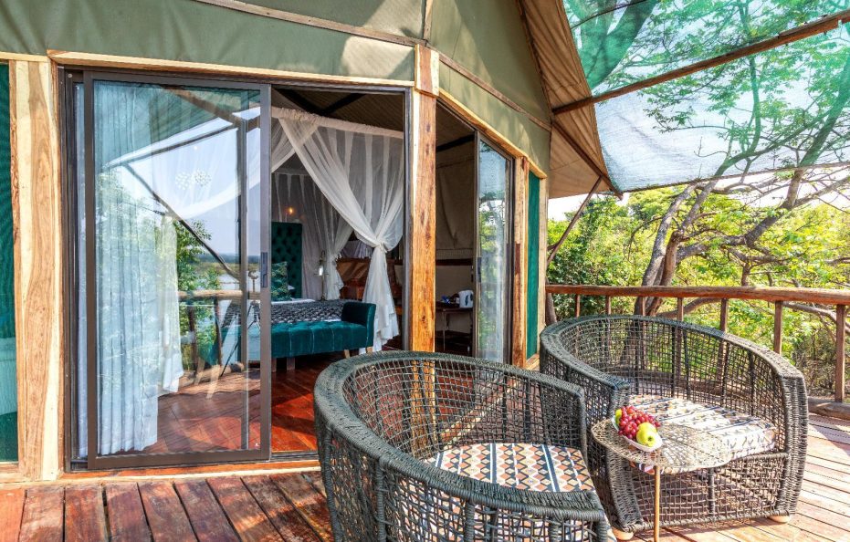 Tintswalo Siankaba Treehouse River Tent