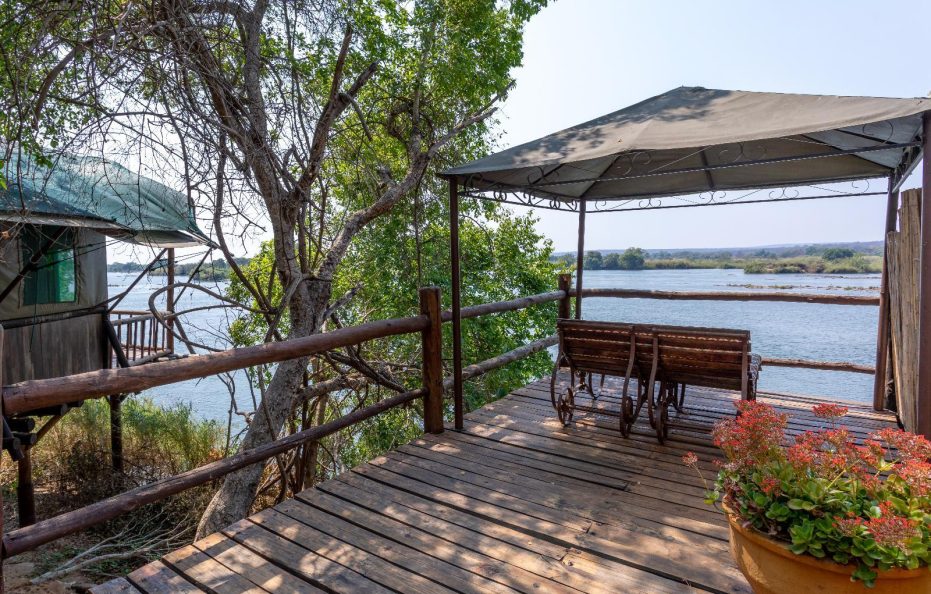 Tintswalo Siankaba Treehouse River Tent