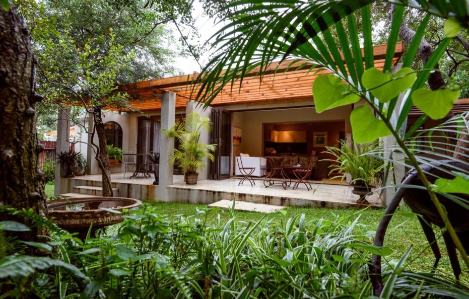 Khaya Ndlovu Garden Suites
