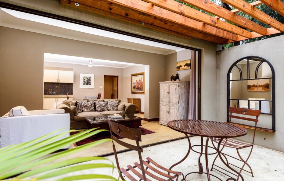 Khaya Ndlovu Garden Suites