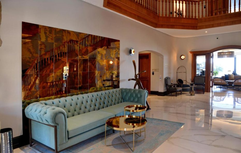 Apogee Boutique Hotel & Spa