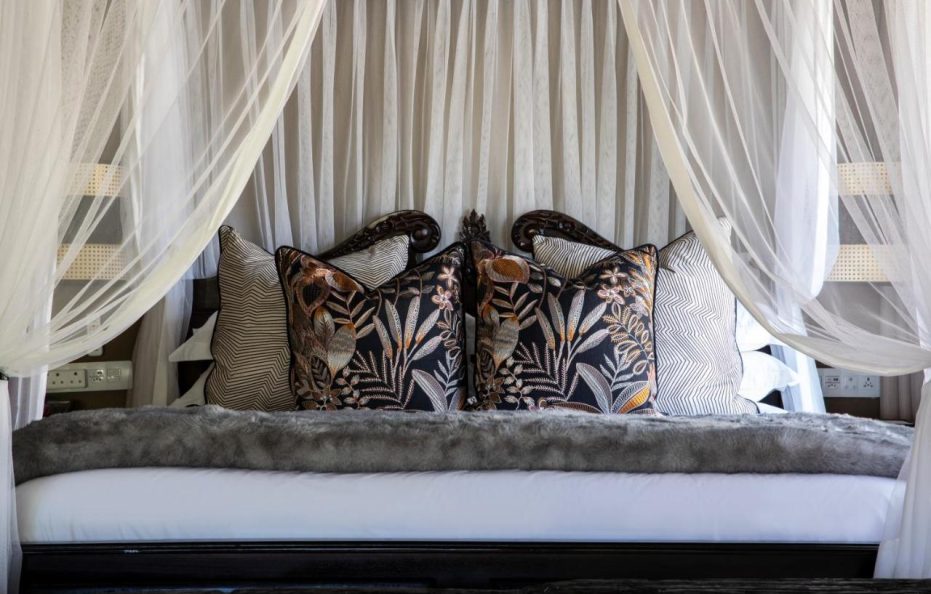 Ndlovu Safari Lodge Family Room