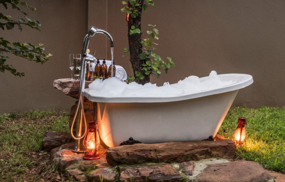 Ndlovu Safari Lodge Luxury Suites