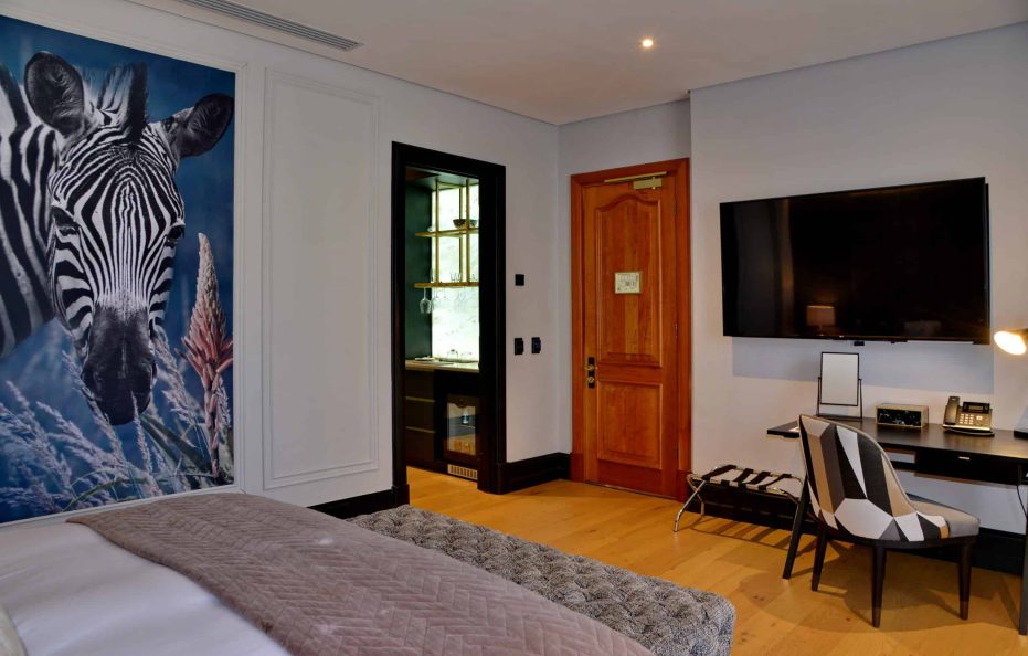 Apogee Standard Suite Garden View