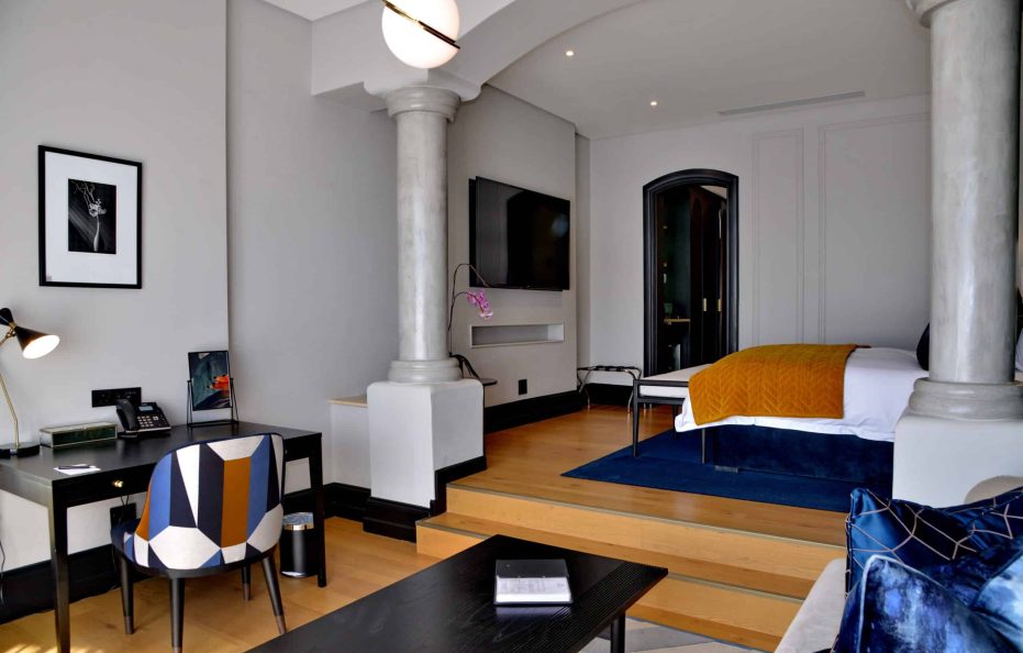 Apogee Executive Suite City View