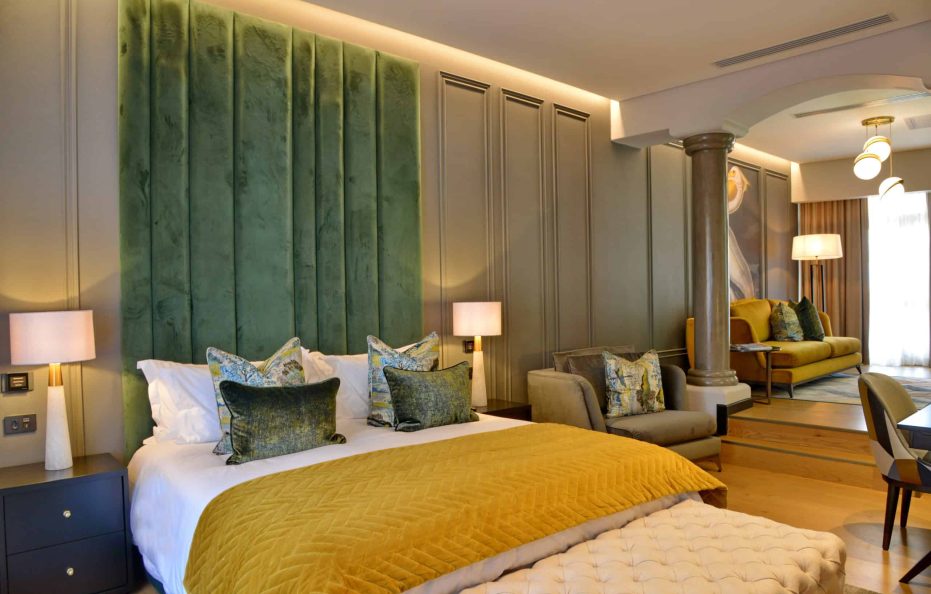 Apogee Executive Suite City View