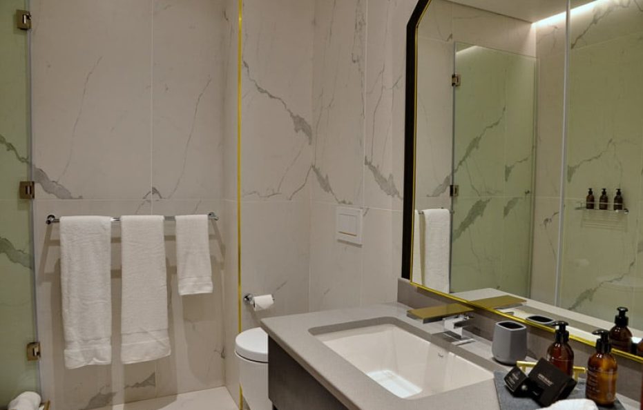 Apogee Executive Suite City View