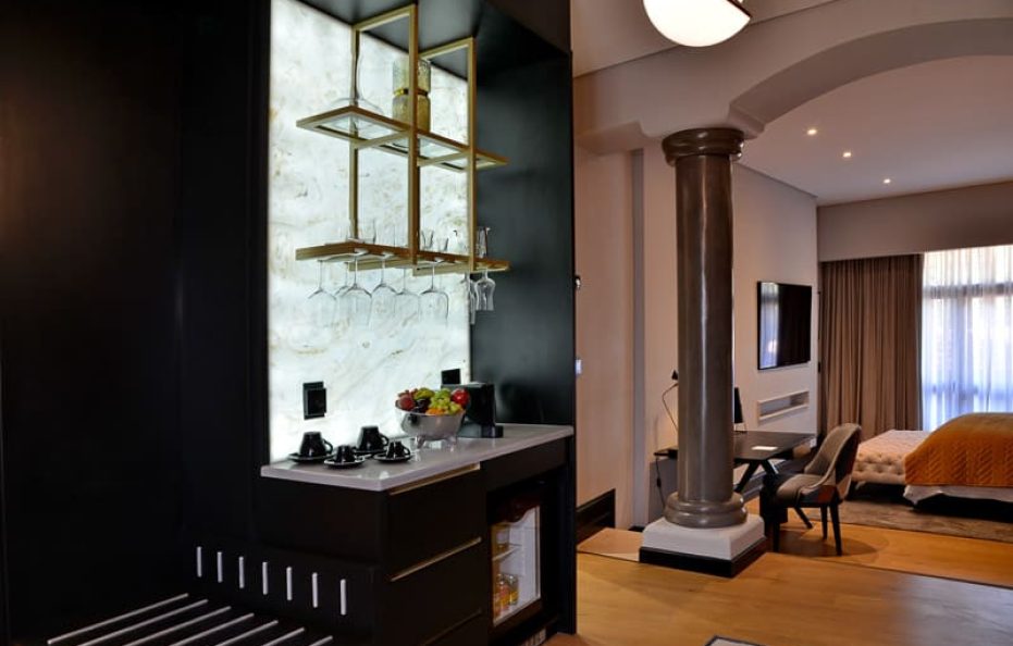 Apogee Executive Suite City View