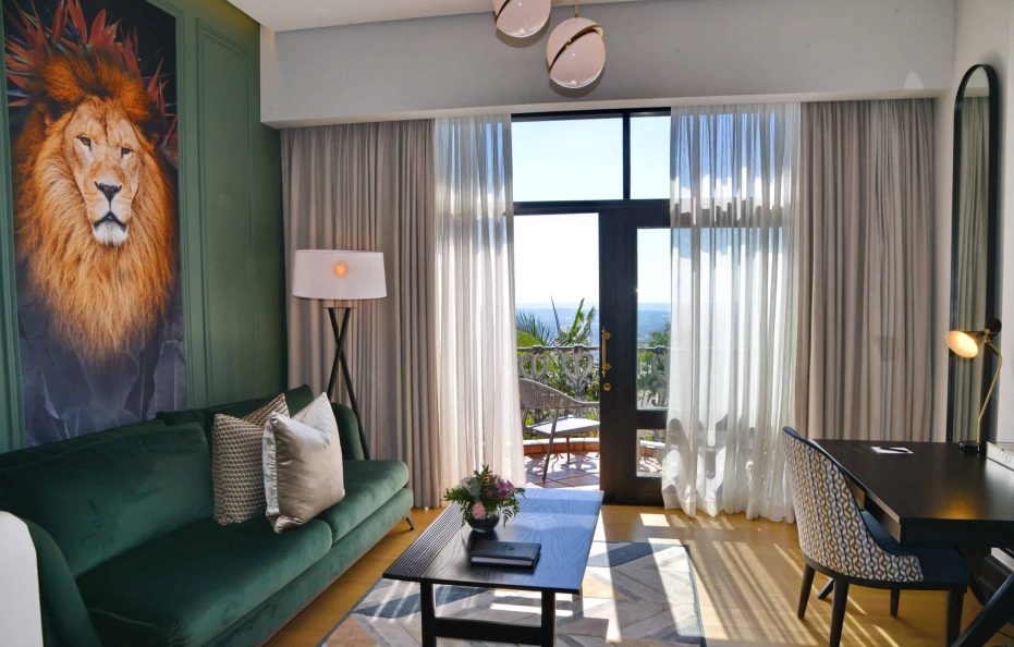 Apogee Executive Suite City View