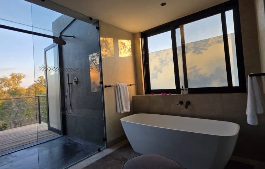 Linked Safari Suites