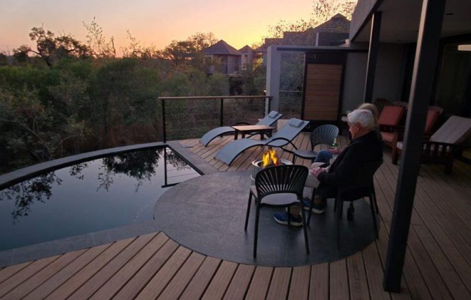 Linked Safari Suites